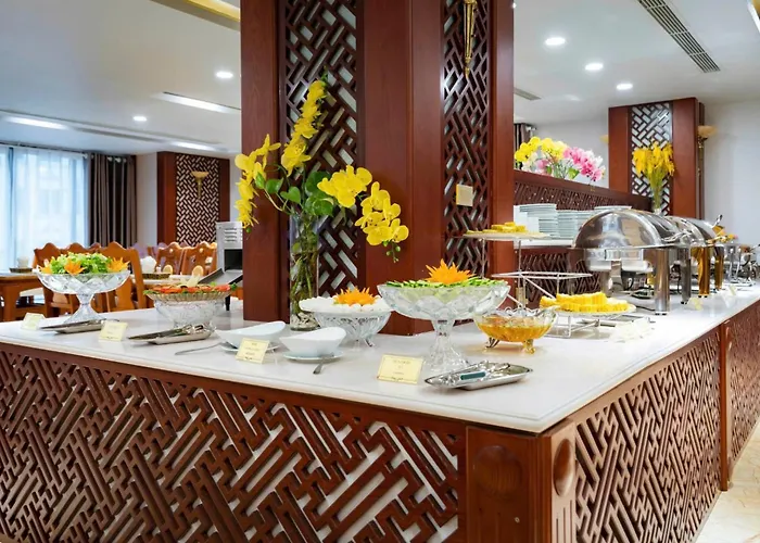 Au Hotel Ha Long