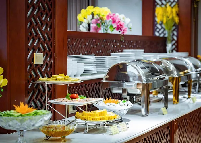 Au Hotel Ha Long
