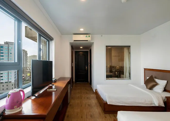 Au Hotel